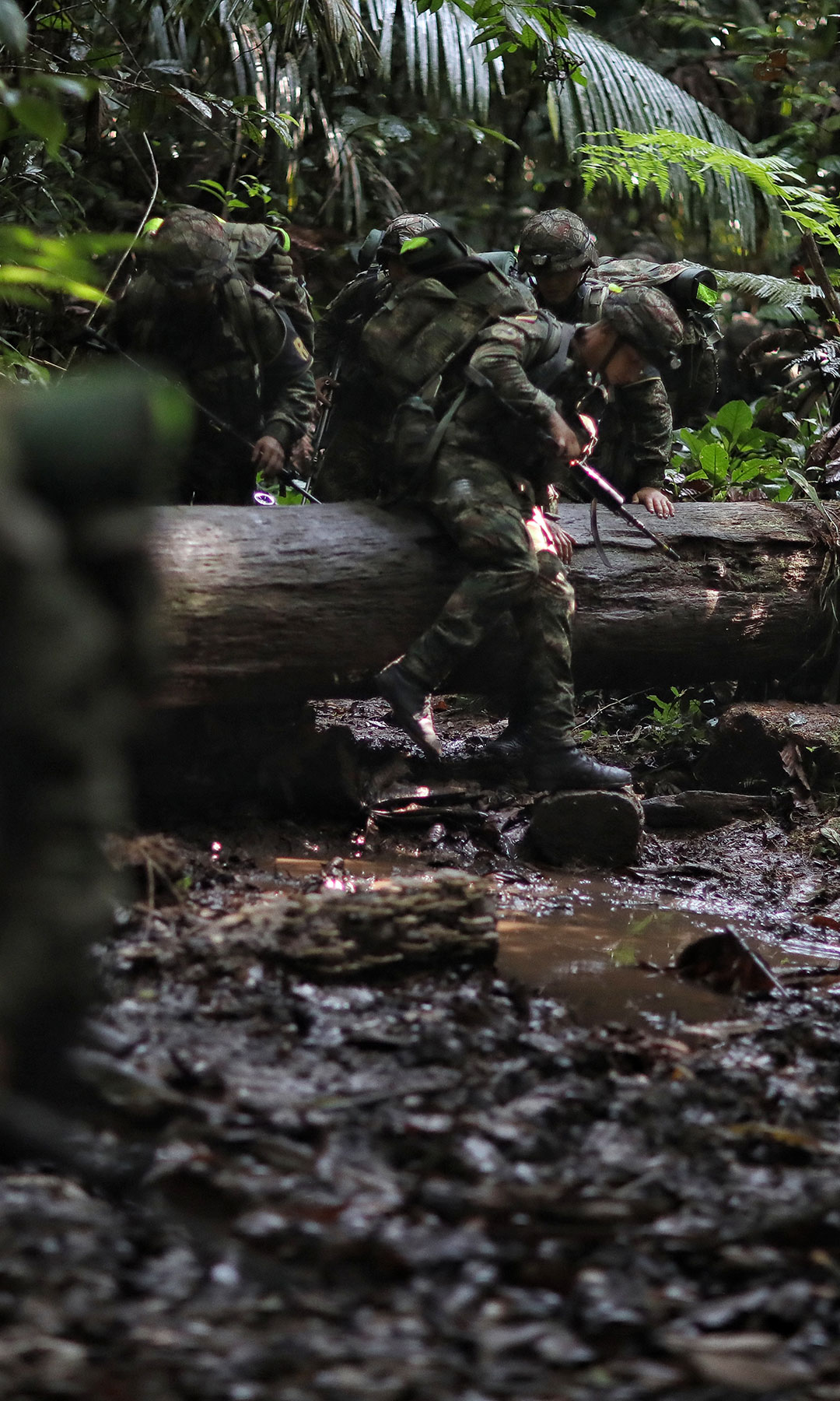 Hombres de acero: así se preparan los más experimentados militares del mundo