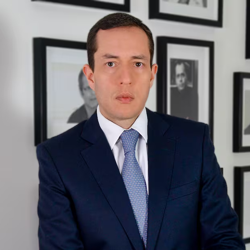 Reformas, litigios y geopolítica: así navega el sector legal el 2025. Ranking de abogados